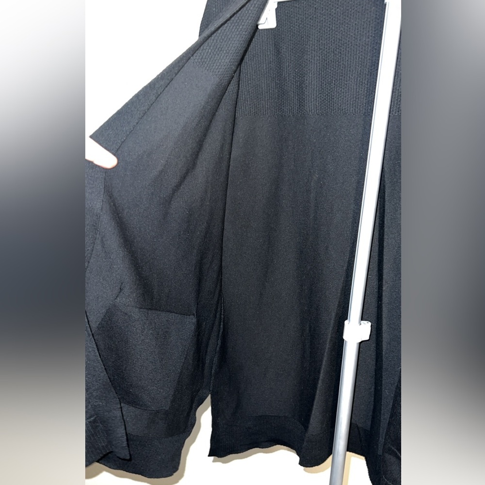 Black Cardigan with pockets - Picture 8 of 10